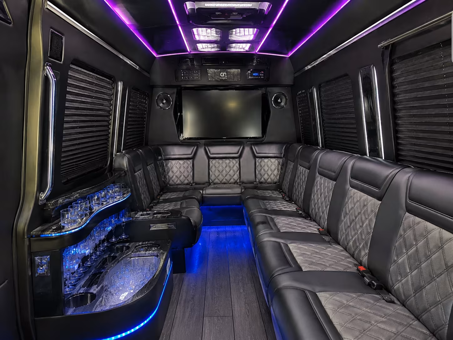 corporate airport transfer buses between warner robins and atl