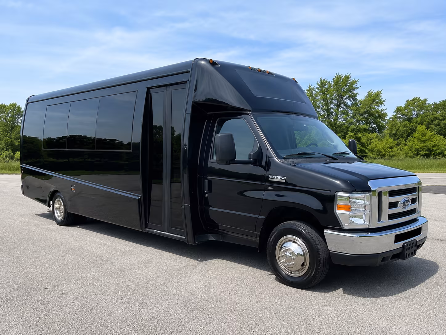 minibus rentals in warner robins for smaller prom groups and pre party runs