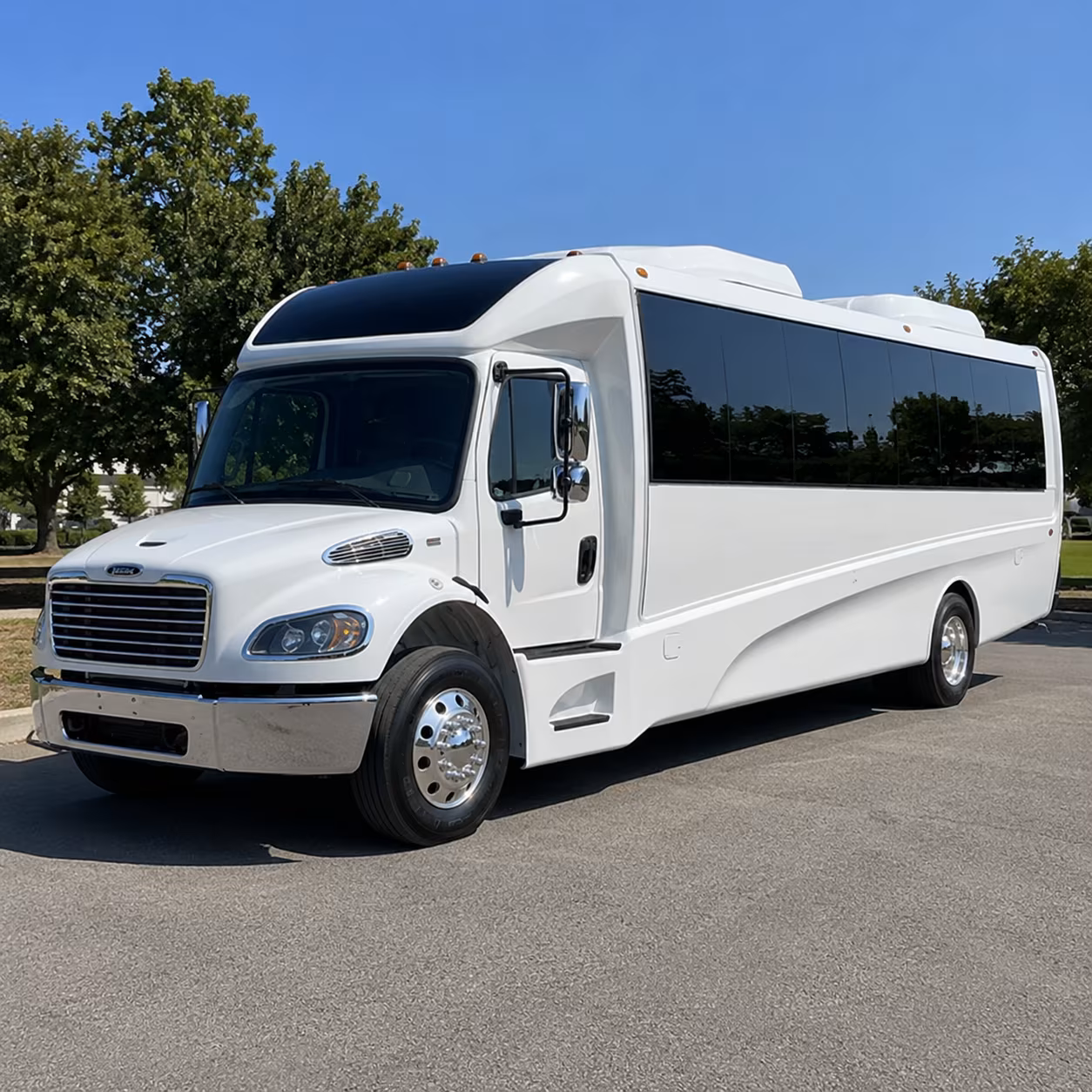 warner robins 18 passenger minibus