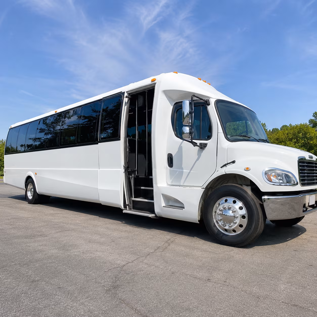 warner robins airport transportation onboard seating
