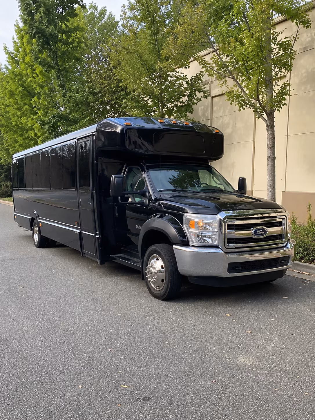 warner robins concert event party bus rental