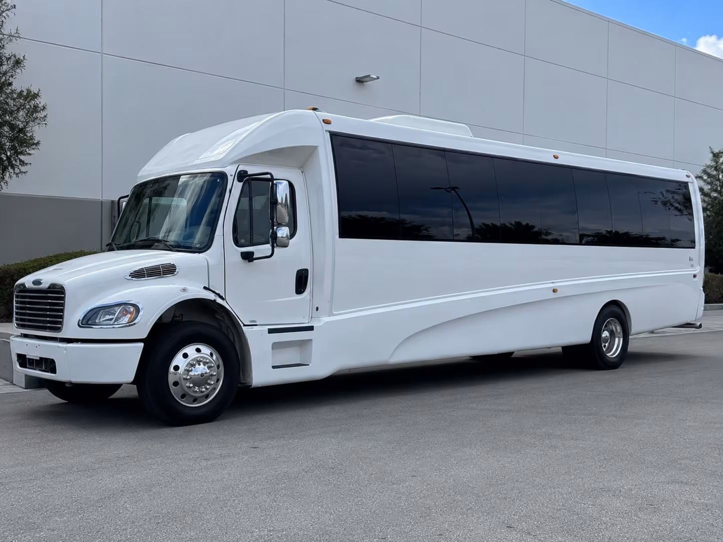 warner robins quincea n era sweet 16 party bus rental